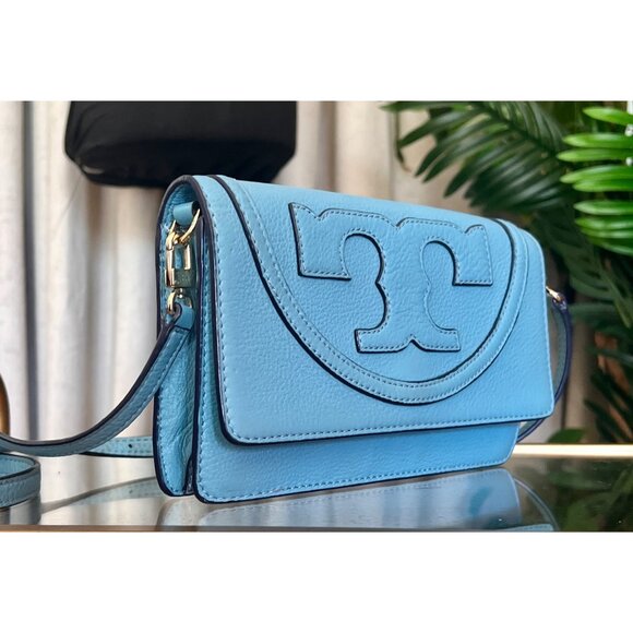 Tory Burch Blue Leather Serif Crossbody Bag With Gold Hardware & Logo Design - Picture 5 of 8